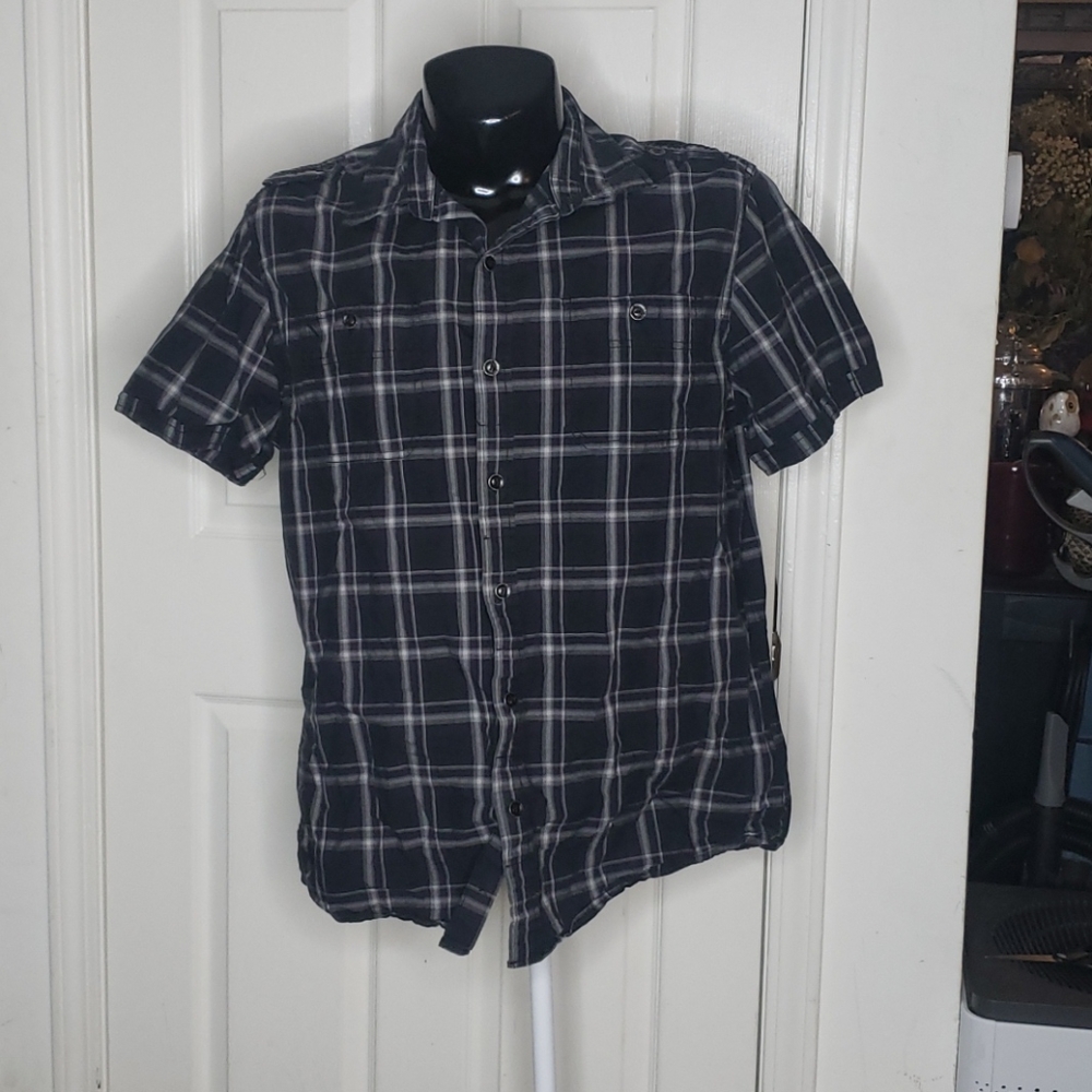 Converse B&G Shortsleeve Button Down Top XL
